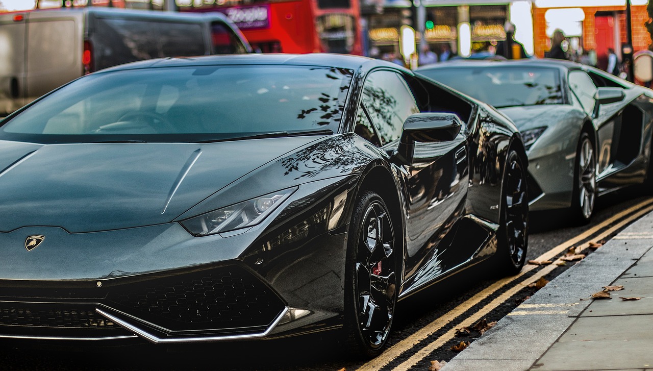 兰博基尼Aventador J，速度与艺术的极致融合