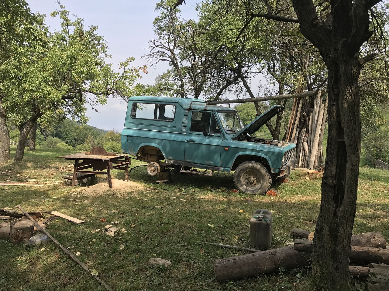 东风越野车，驰骋荒野的越野力量，展现越野风采